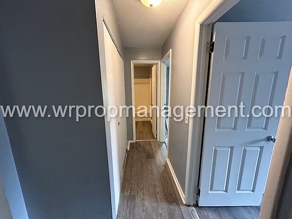 5th image of 1539 Brooke Park Dr APT 4