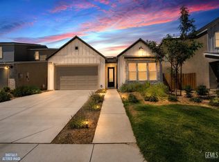 7436 Musa Grove Ave, Bakersfield, CA 93313
