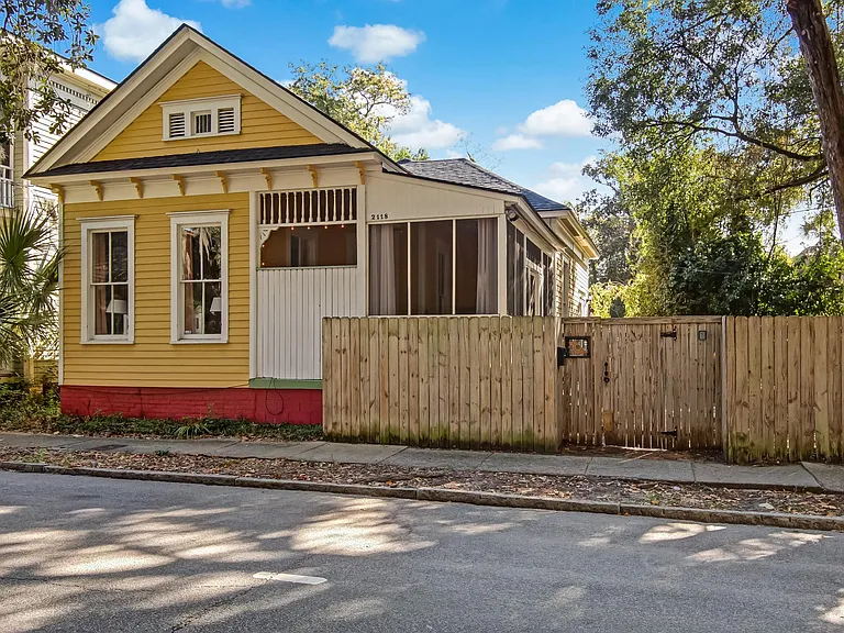 2118 Lincoln St — Photo 25