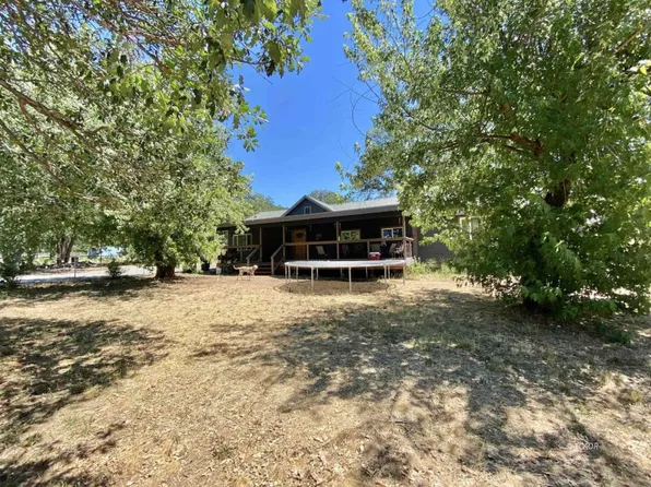 271 Madrone Ave, Hayfork, CA 96041