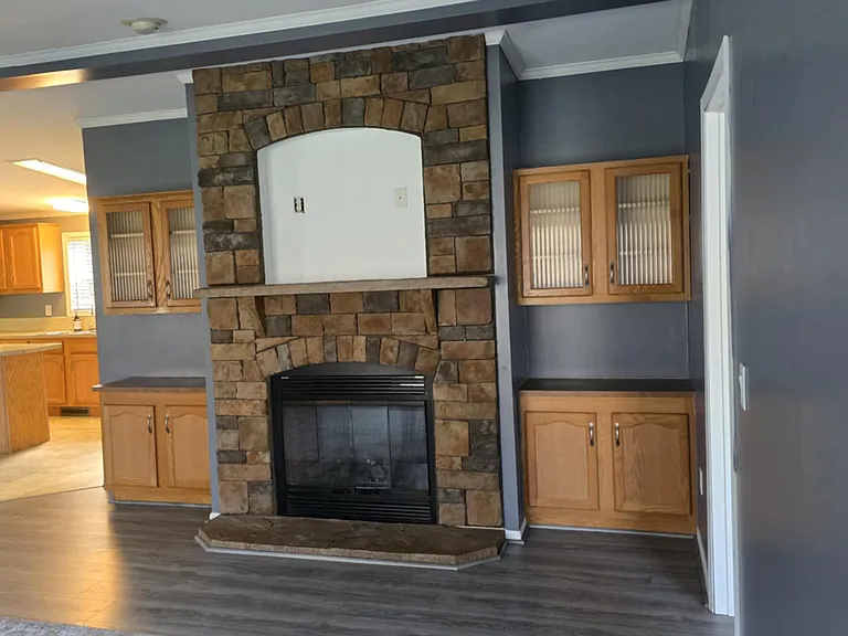 Family room w/electric fireplace