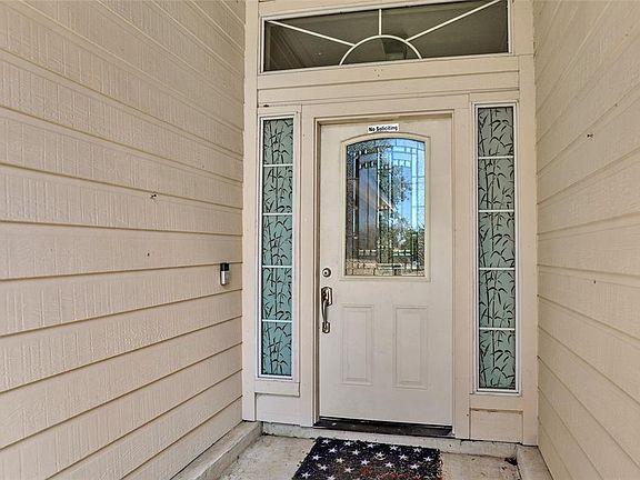 2nd image of 1015 San Jacinto Street