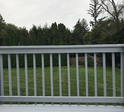 3rd image of 5 Braybourne Dr