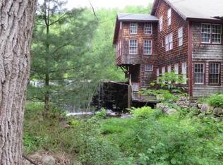 10 Frye Mill Rd, Wilton, NH 03086