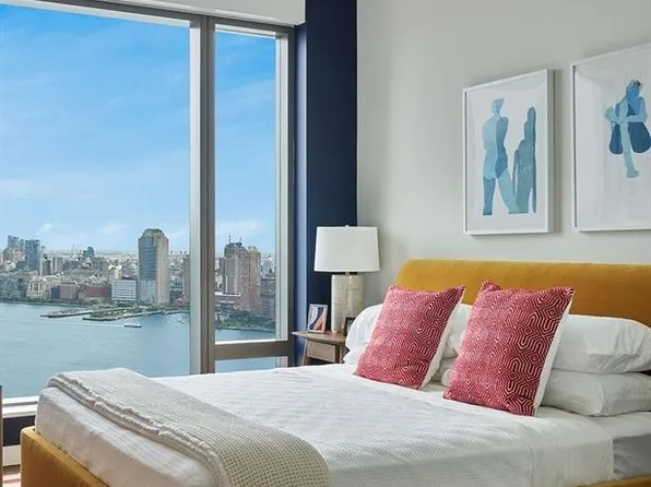 99 Hudson Street 6402 image 3 of 29
