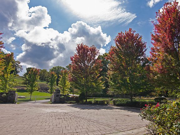 2nd image of LOT 23 Wildwood Rdg