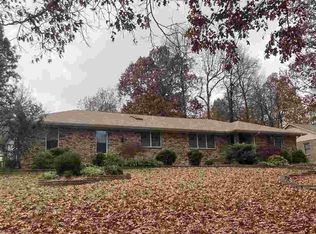427 Baypoint Dr, Mountain Home, AR 72653