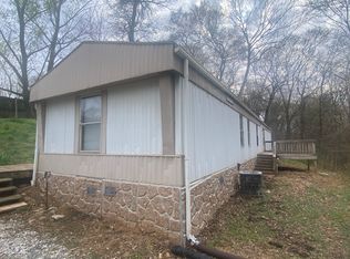 4440 Matthews Rd, Cedar Hill, TN 37032