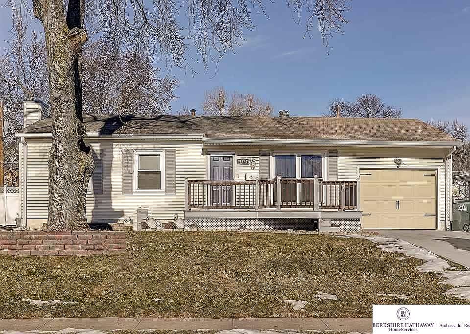 1st image of 7624 Park View Blvd