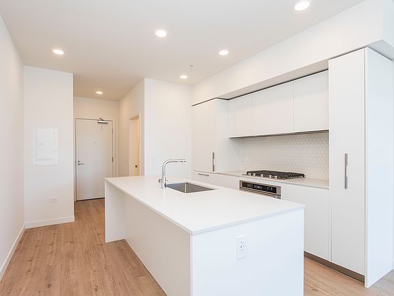 2nd image of 1500 Scott Cres #303