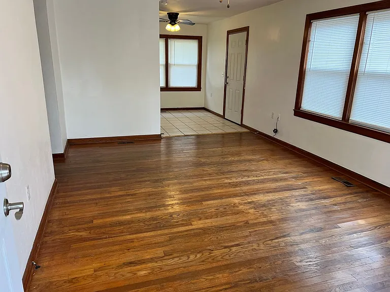 1009 Mike Ave — Photo 6