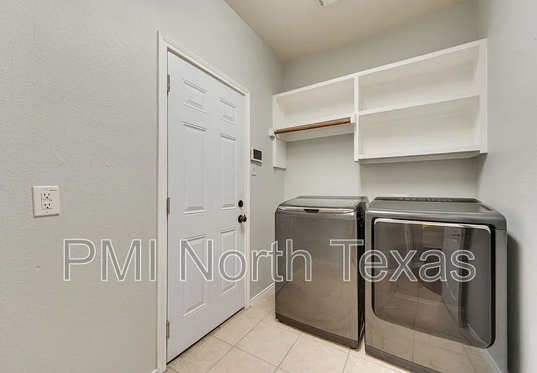 13257 Sulphur Springs Dr — Photo 16