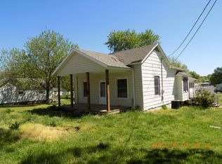 506 Sloan St, Carrollton, MO 64633