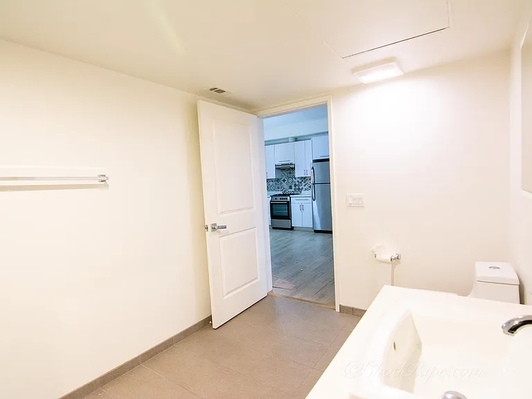 1183 Crenshaw Blvd #202A — Photo 10