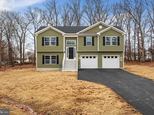 27 Powell Ln, Martinsburg, WV 25404