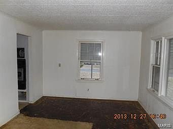 2nd image of 3220 Lynros Dr