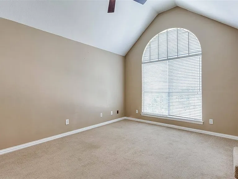 100 Belmont Place Cir — Photo 13