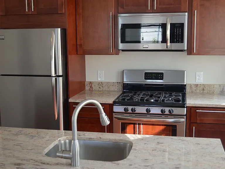 5 Sudan St #3 — Photo 19