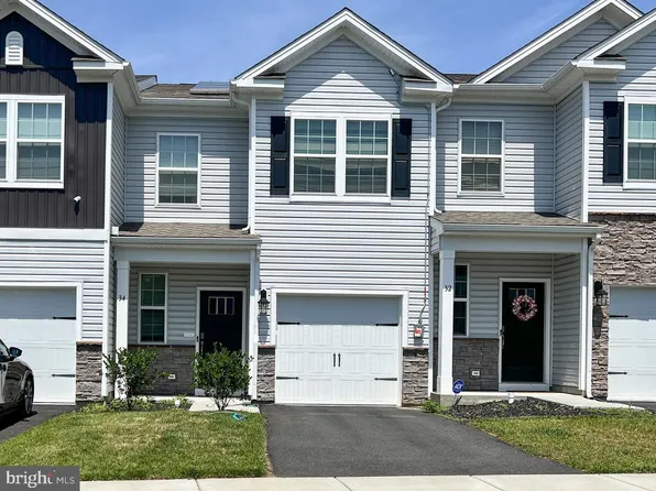 34 Peregrine Way, Burlington, NJ 08016