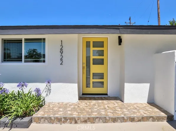 12922 Dunas Rd, Santa Ana, CA 92705