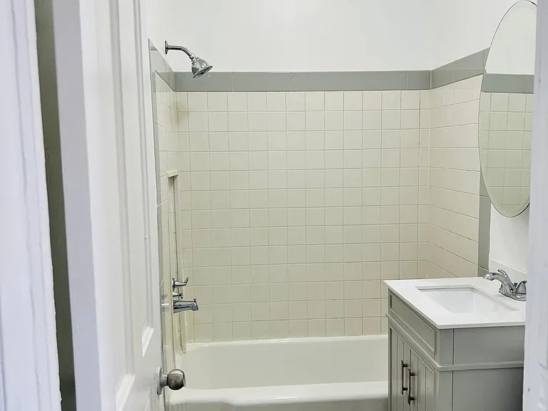 2831 W Washington Blvd #3 — Photo 5