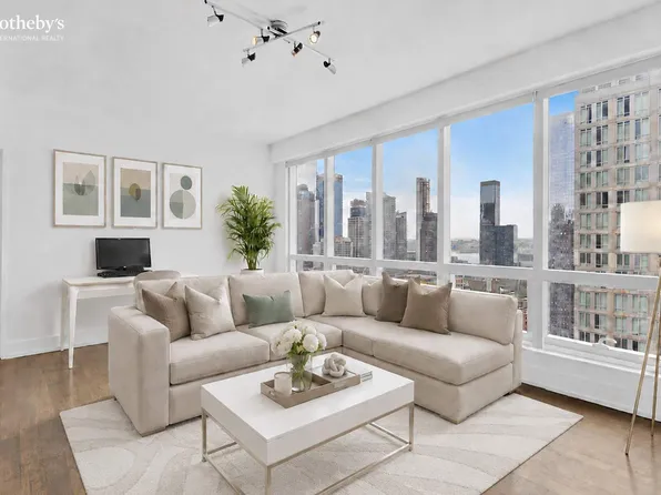 350 West 42nd Street image 1 of 12