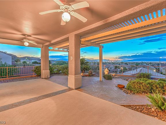 3rd image of 1816 Cypress Mesa Dr