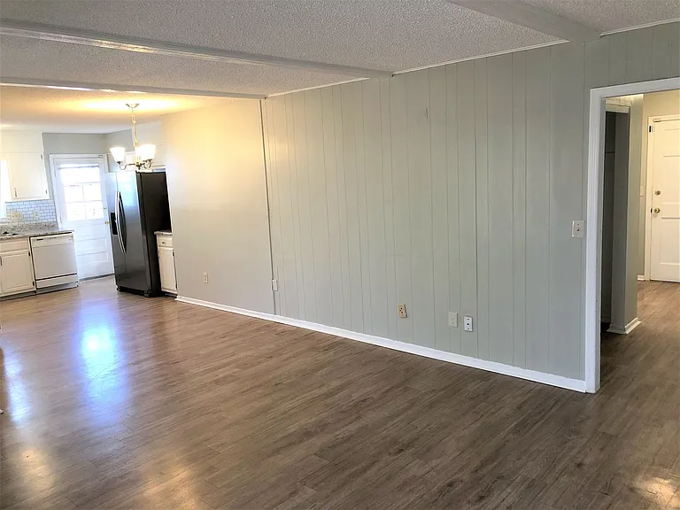 2900 Glen Hollow Rd — Photo 9