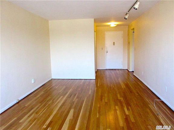 3rd image of 1 Birchwood Ct APT 4H