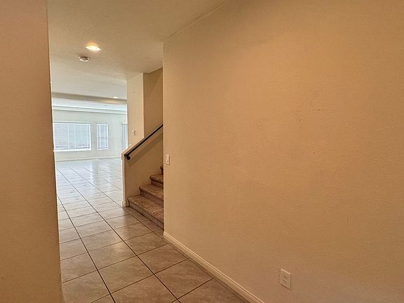 2nd image of 5035 Lakewood Creek Ave