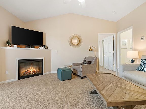 2nd image of 2511 Huntscroft Ln APT 303
