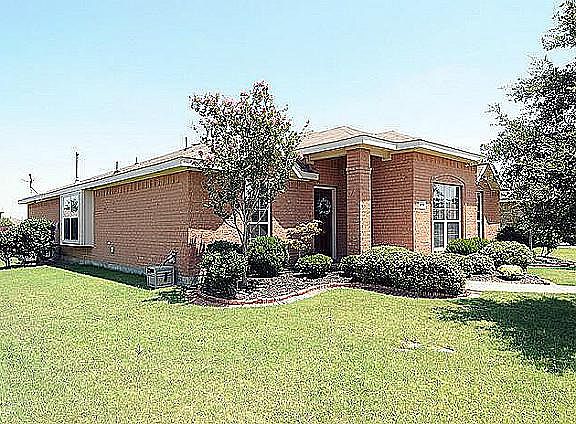 3rd image of 4118 Parterre Dr