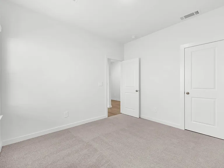 2356 Woodmeadow Dr — Photo 17
