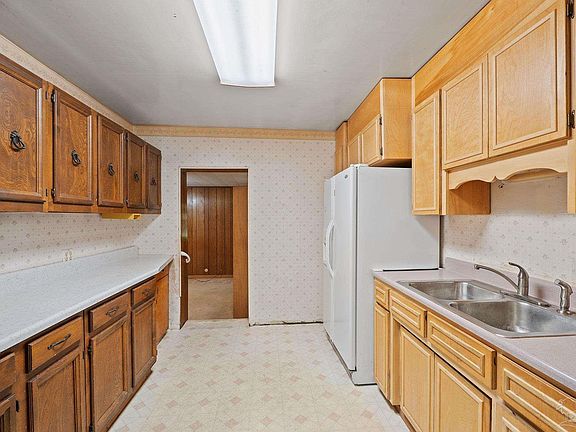 5th image of 39 Norwood Dr