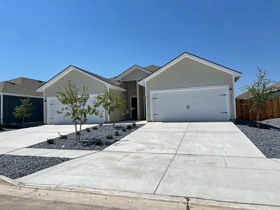 633 Heathers Way