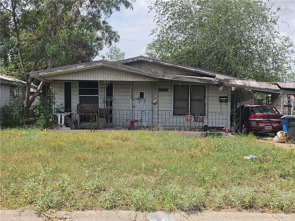 2nd image of 2504 Chicago Ave