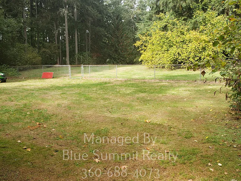 8534 Pacific Ave SE — Photo 16