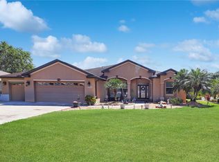 6104 Hunters Ridge Ave, Leesburg, FL 34748