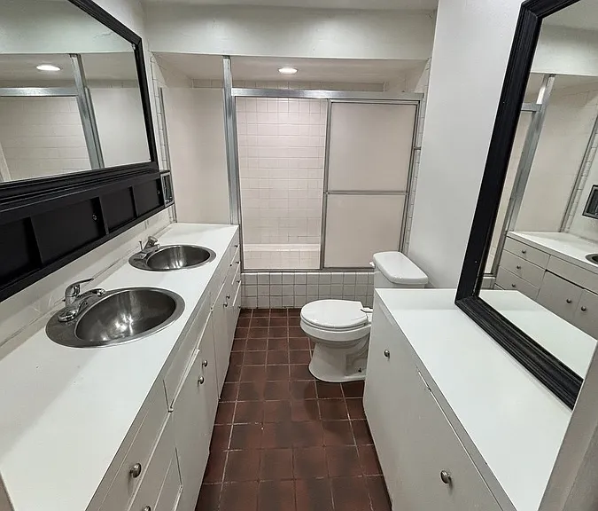 621 N Leverett Ave #5 — Photo 9