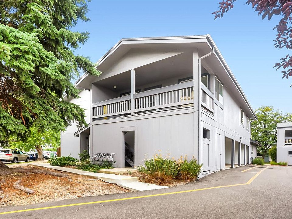 1st image of 4207 Monroe Dr #D