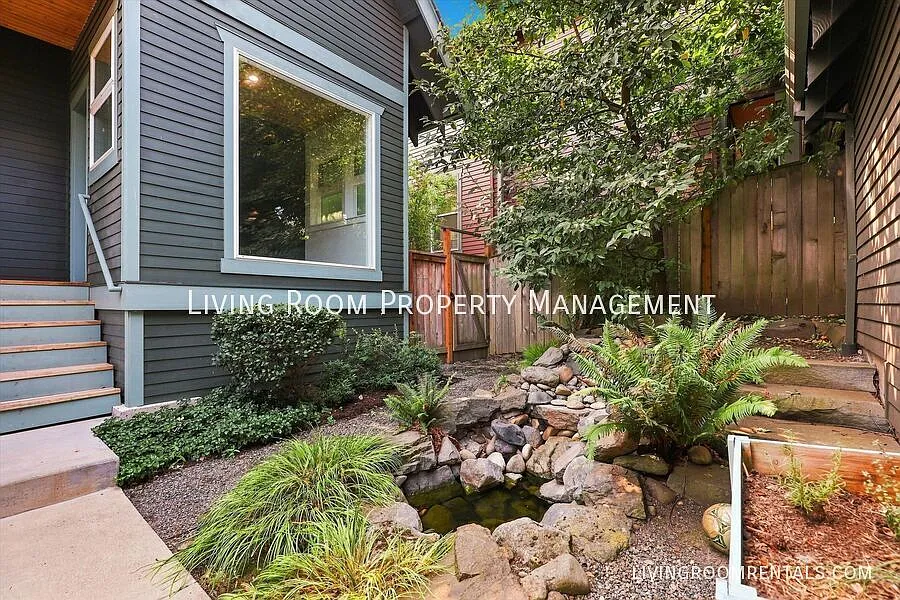 Timeless Concordia Craftsman | 4br+/3.5ba + Adu + Detached Two-Car Garage W/Studio Space — Photo 3
