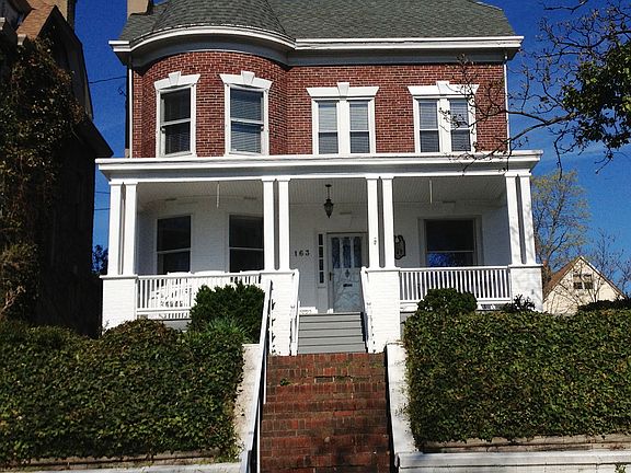 Front view, without awnings.