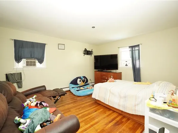 301 Lightner Avenue image 8 of 17