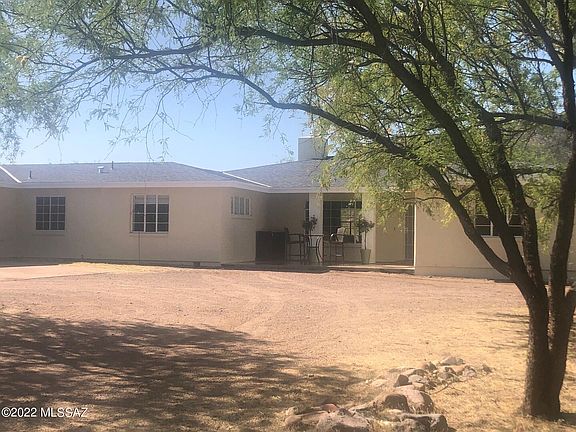 3rd image of 16 Red Rock Dr