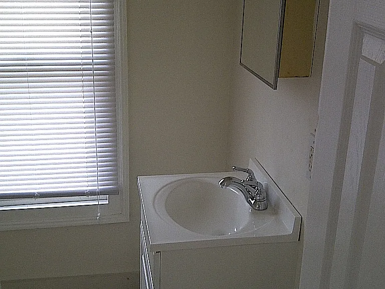 409 W Lincoln Ave — Photo 8