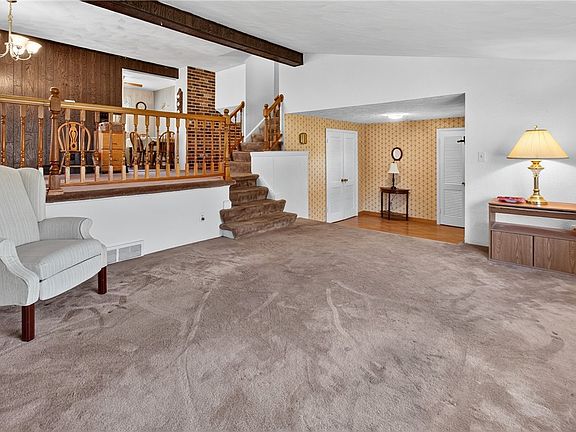 5th image of 58 Anytrell Dr