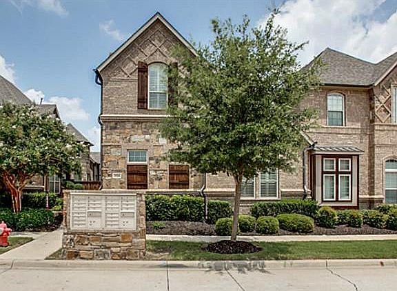 2nd image of 3724 Bur Oak Dr