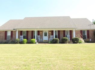 40 Sebastian Dr, Jackson, TN 38305