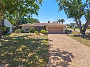 1912 Deancroft Rd, Sarasota, FL 34235