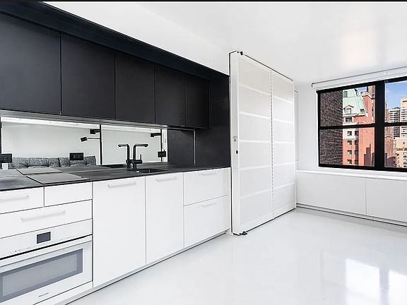 3rd image of 237 Madison Ave #1203